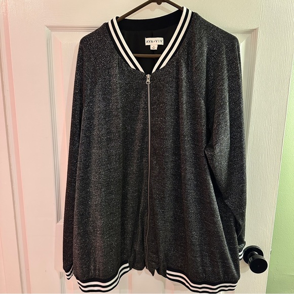 Ava & Viv Jackets & Blazers - Ava & Viv Black and White Metallic Silver Sparkle Zip-Up Bomber Jacket Plus 3X